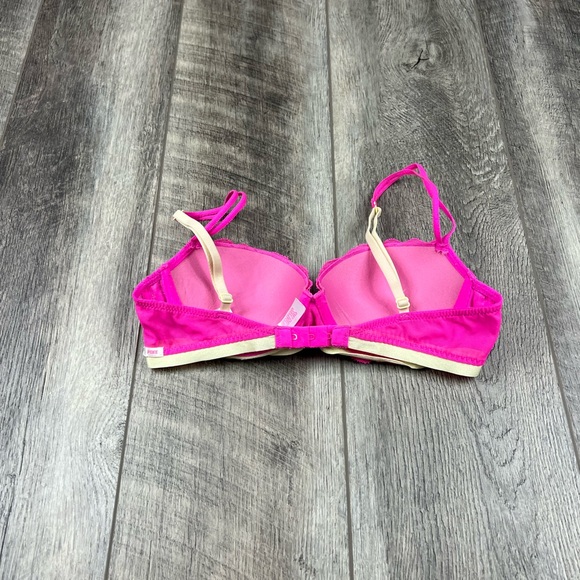 32B VS Pink Lace Date Bra - Picture 7 of 11